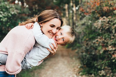 mutter fickt mit sohn und tochter|Wie die Mutter, so die Tochter: Zusammen mit dem selben Mann